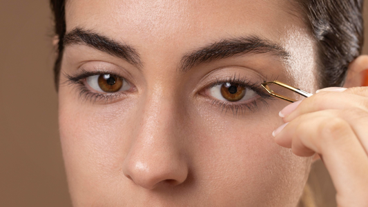 Lash Hacks for the Shaky-Handed